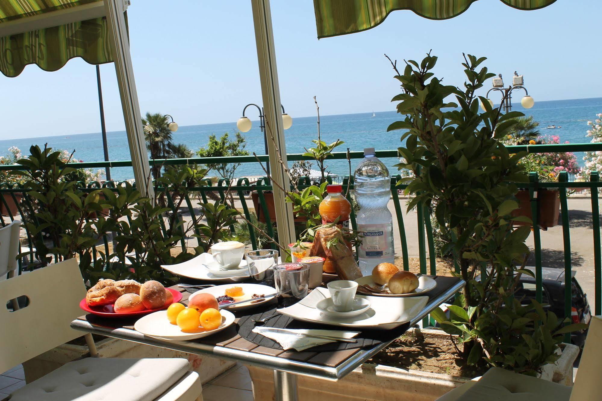 B&B Salerno In Eksteriør billede