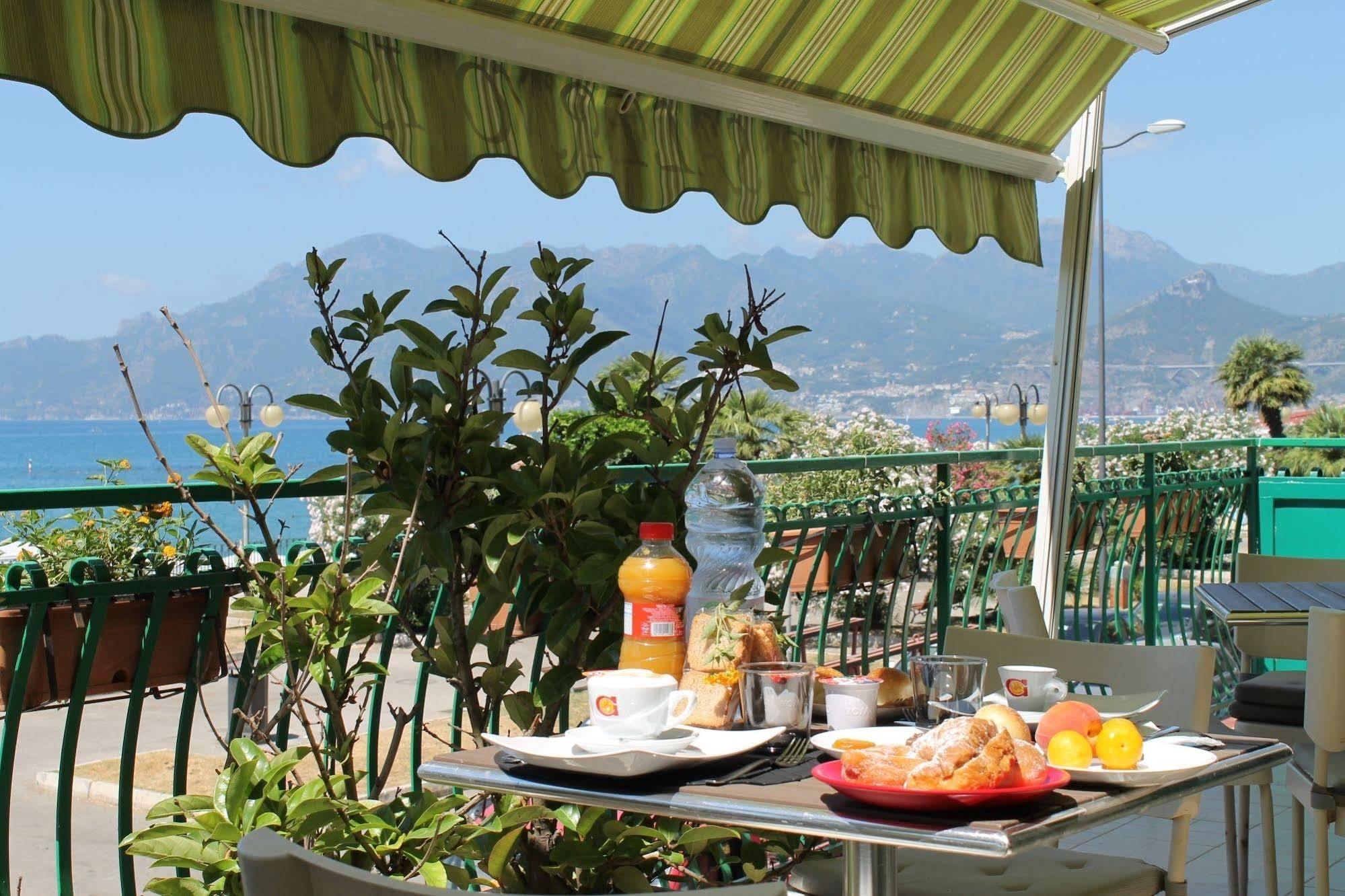 B&B Salerno In Eksteriør billede
